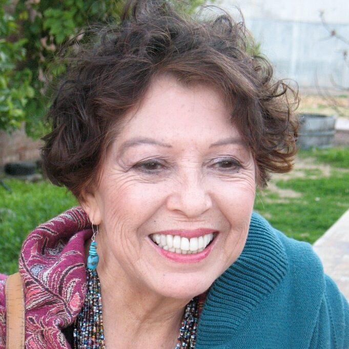 Gloria Cuevas-Barnet